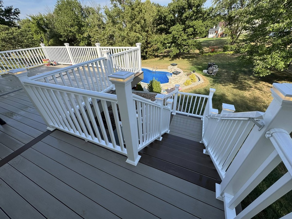 Cottleville return staircase and walkway